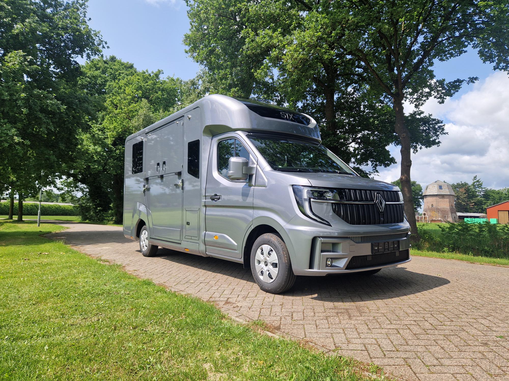 Renault Master T29